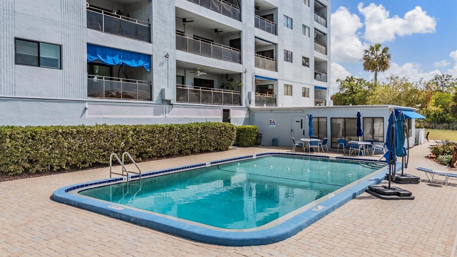 2780 N RIVERSIDE DR #105