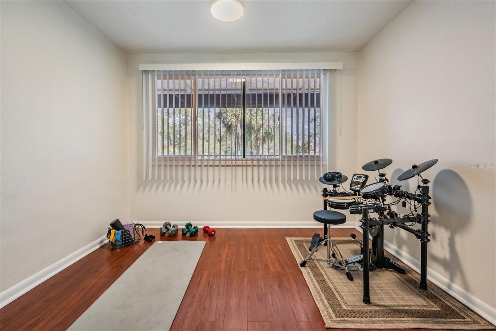 2780 N RIVERSIDE DR #105