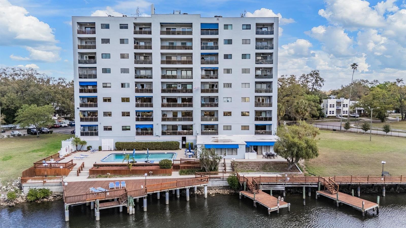2780 N RIVERSIDE DR #105