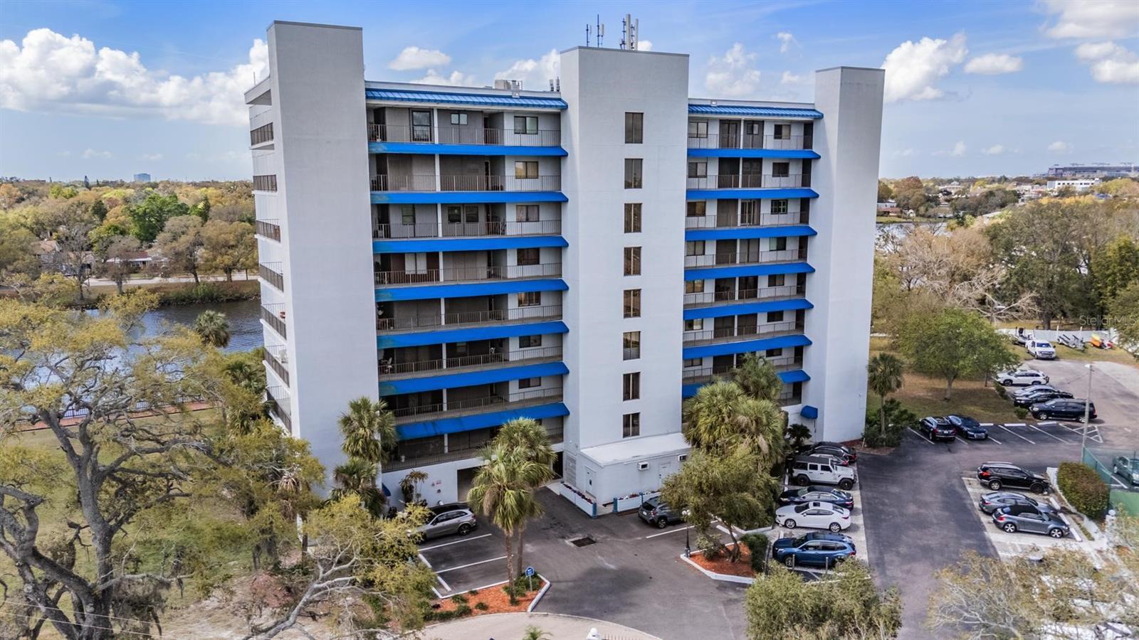 2780 N RIVERSIDE DR #105