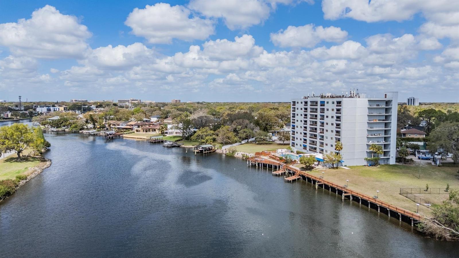 2780 N RIVERSIDE DR #105