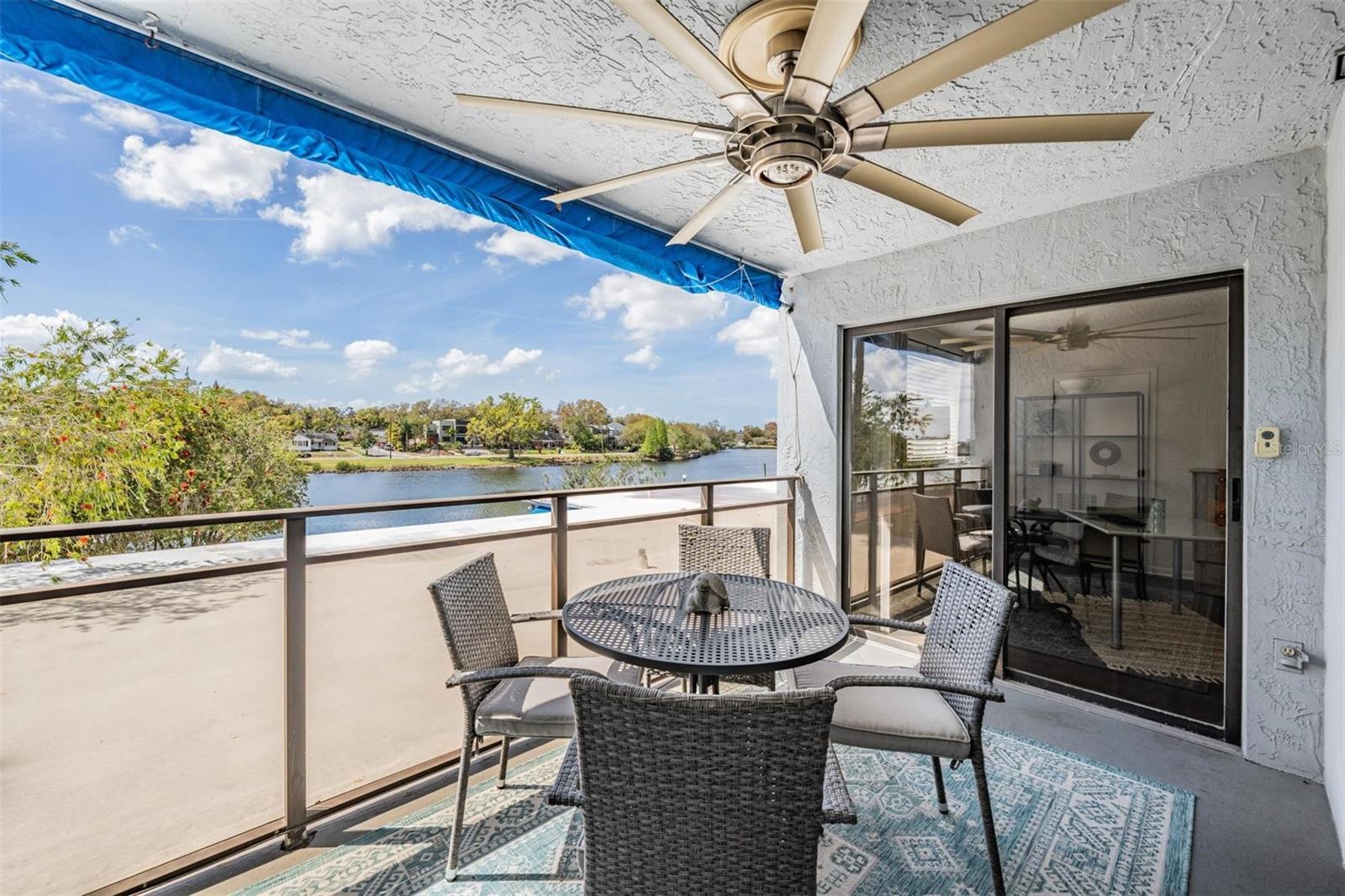 2780 N RIVERSIDE DR #105