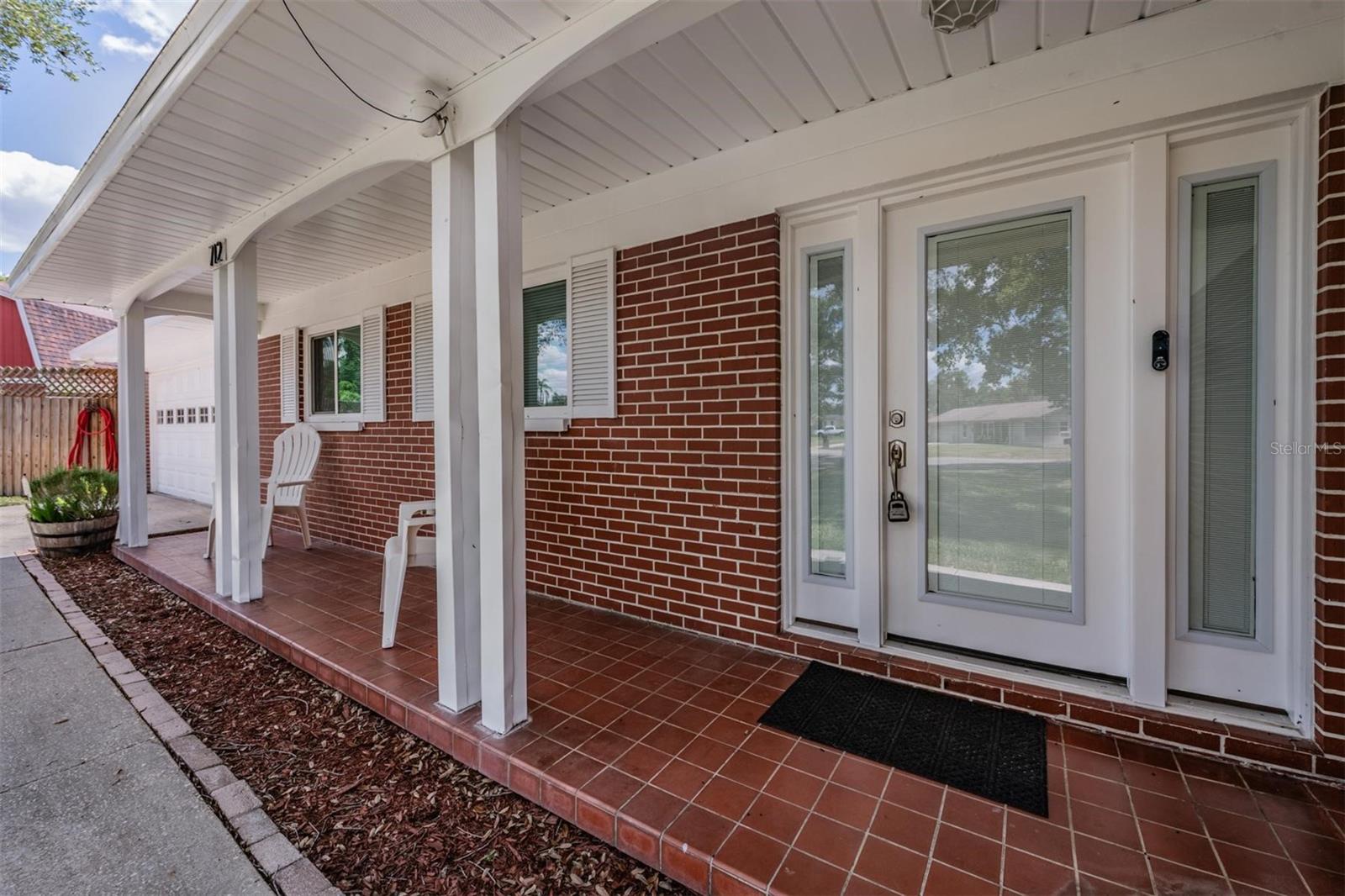 712 CAMELLIA CT