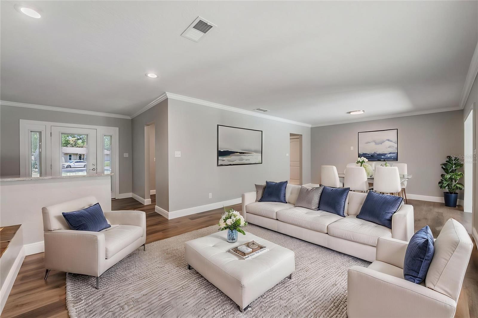 712 CAMELLIA CT