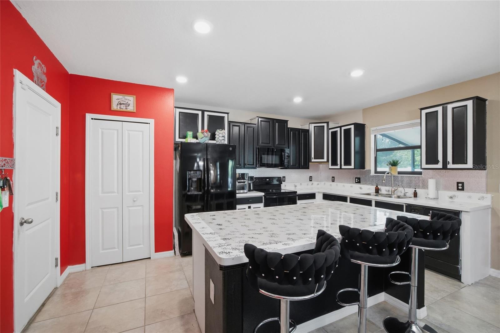 3035 MOULDEN HOLLOW DR