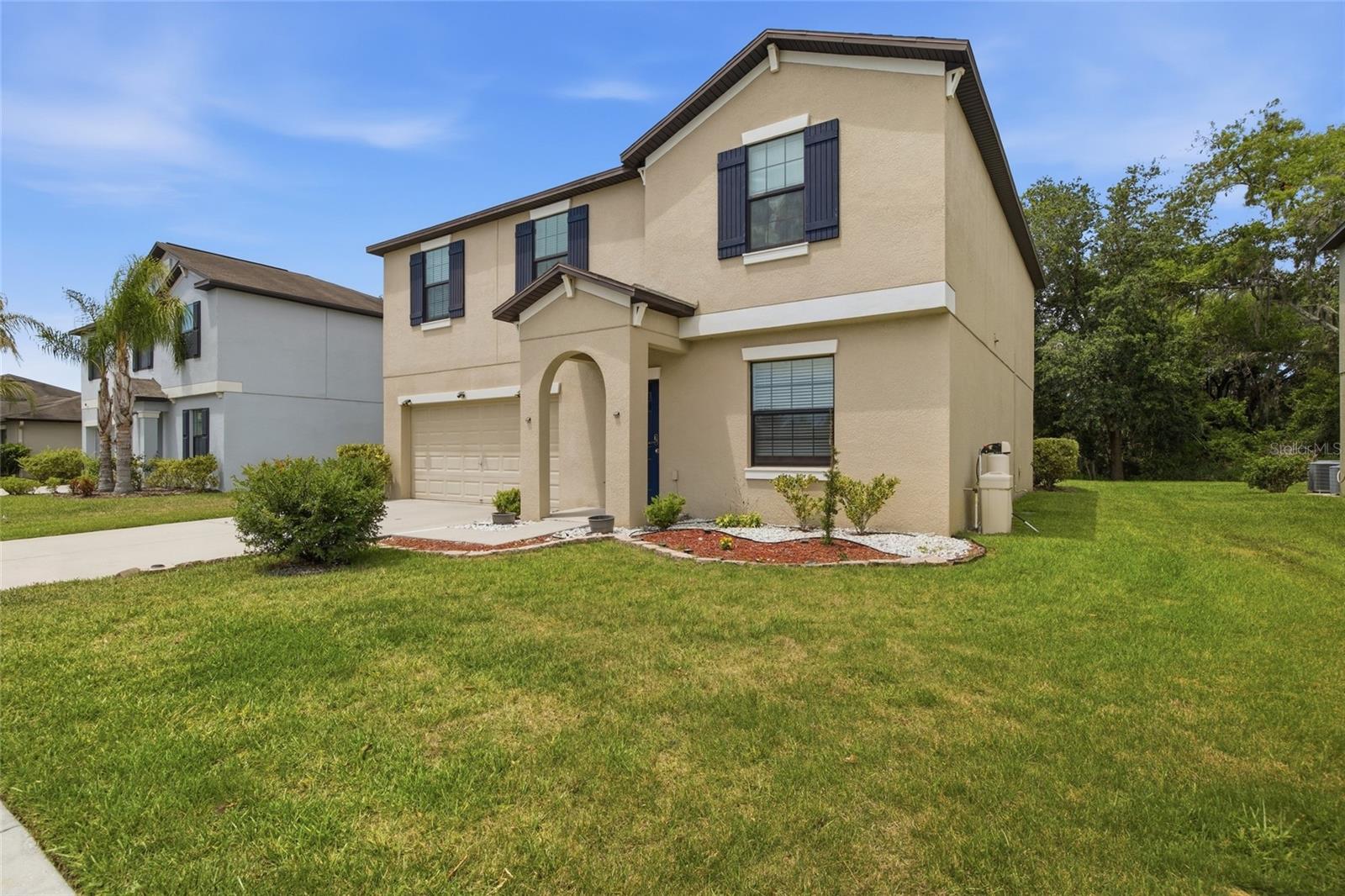 3035 MOULDEN HOLLOW DR