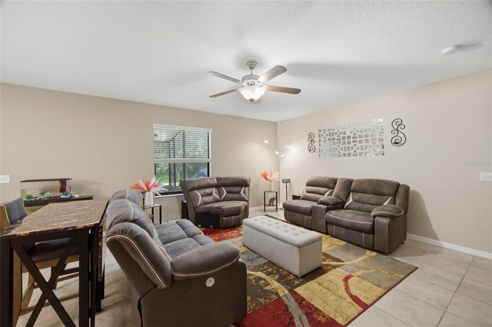 3035 MOULDEN HOLLOW DR