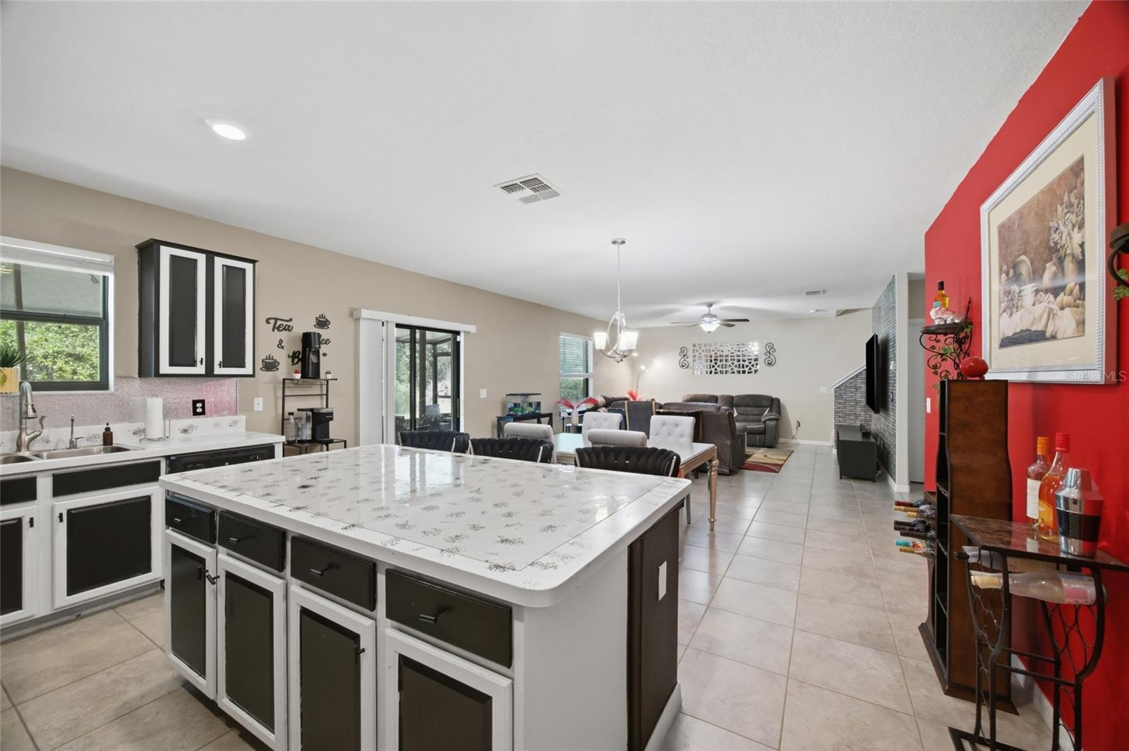 3035 MOULDEN HOLLOW DR
