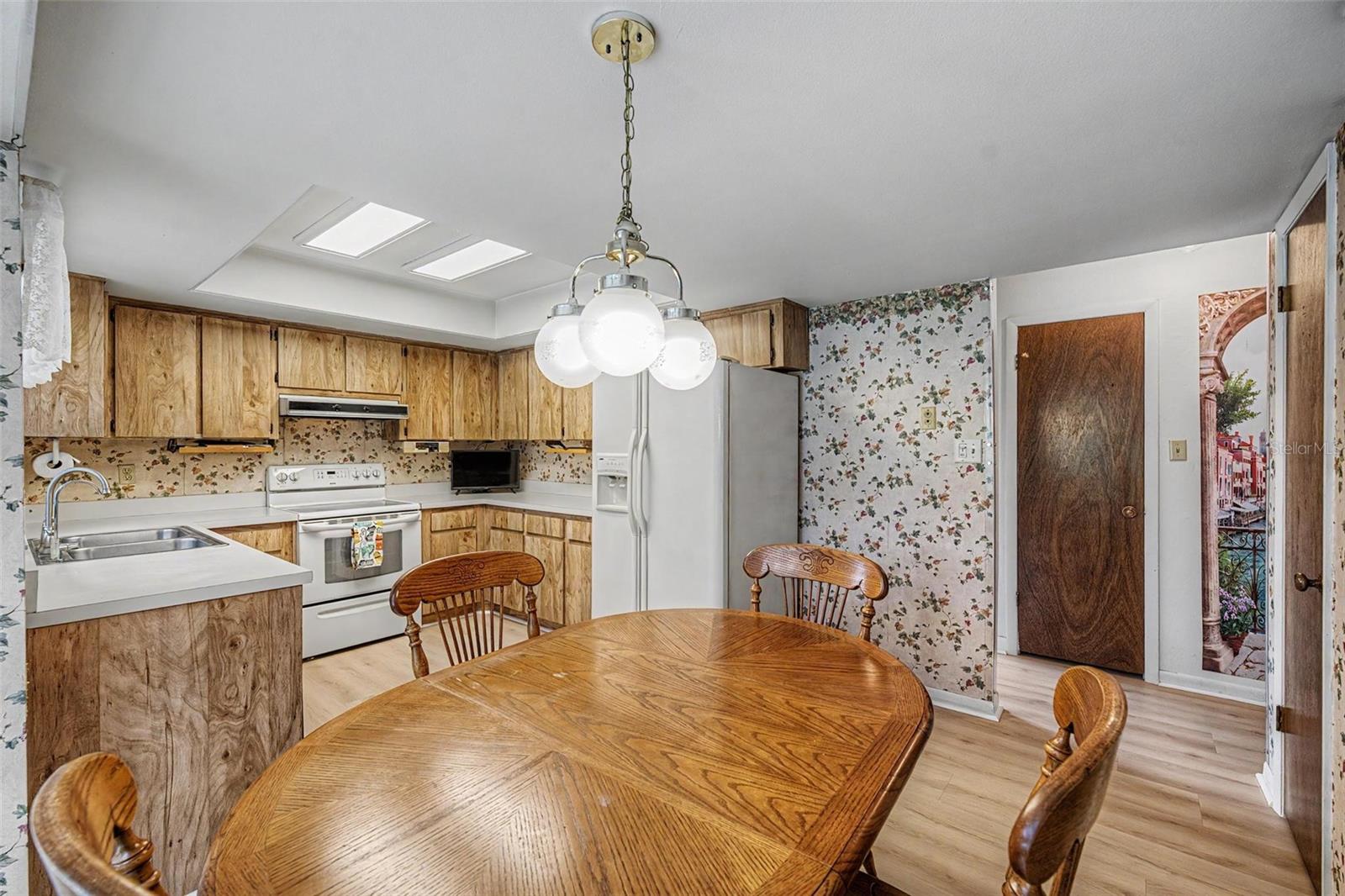 16706 ROLLING ROCK DR