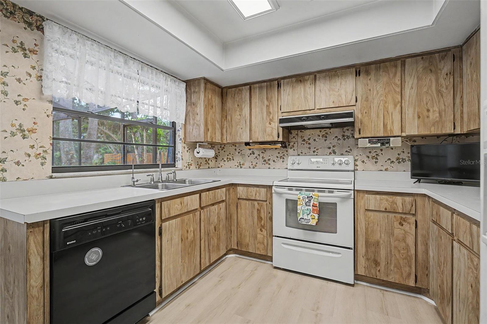 16706 ROLLING ROCK DR