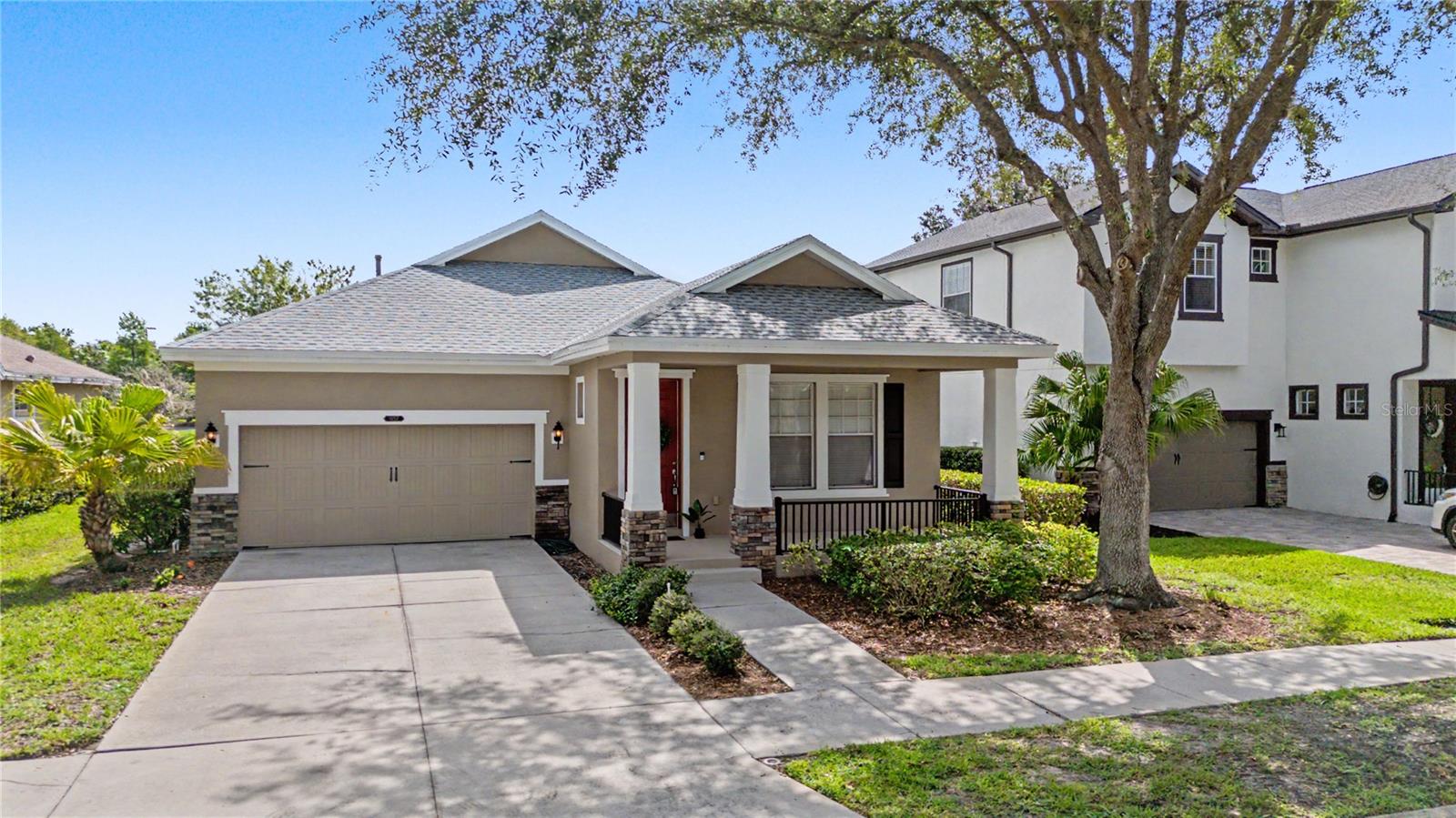 8152 LAGERFELD DR
