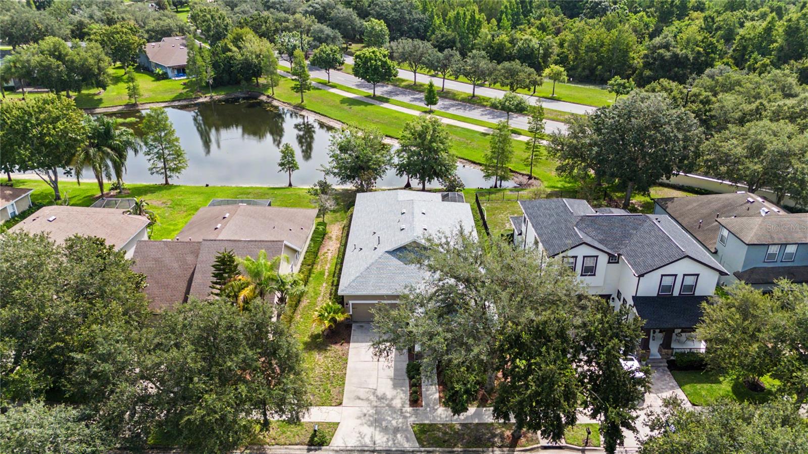 8152 LAGERFELD DR