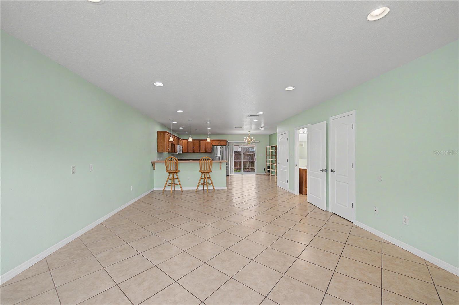 2106 PINE CHACE CT
