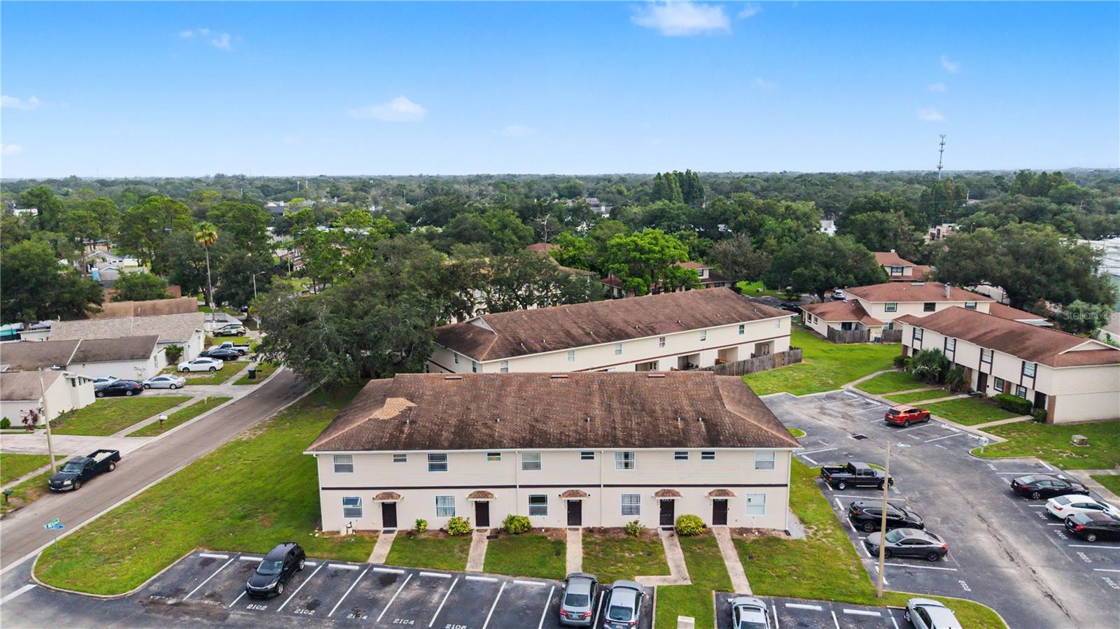 2106 PINE CHACE CT