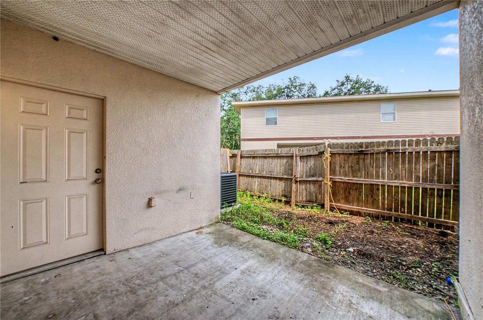 2106 PINE CHACE CT
