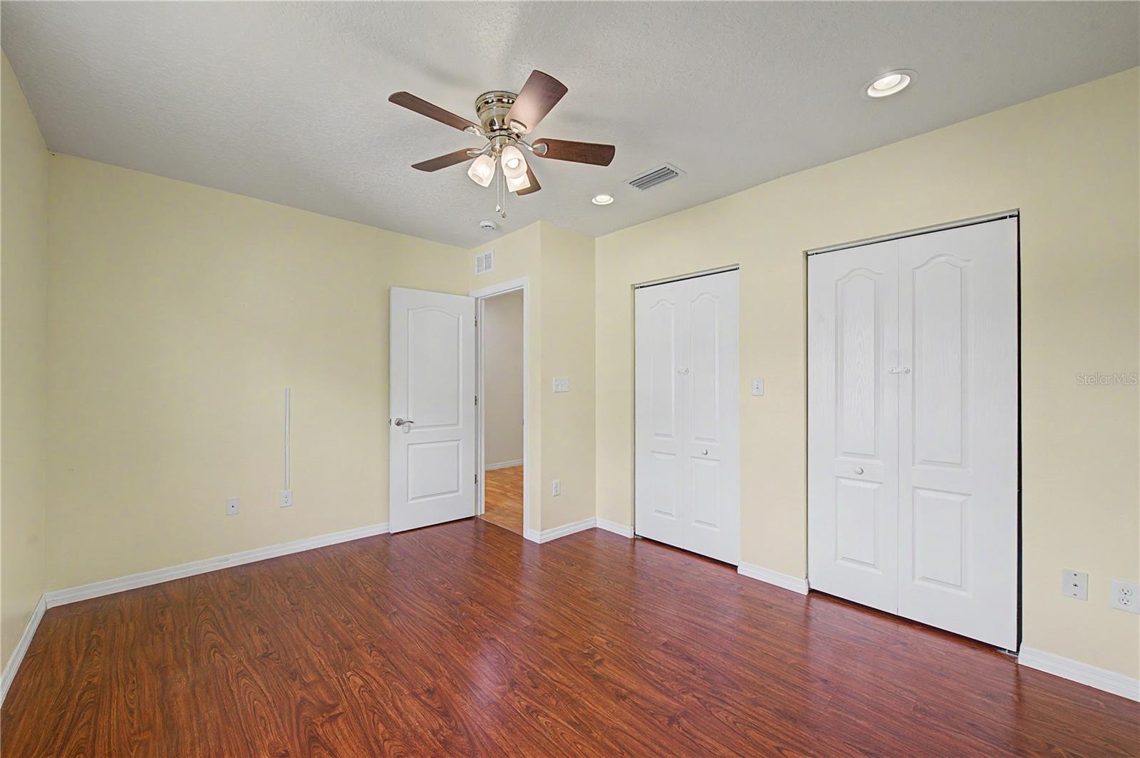 2106 PINE CHACE CT
