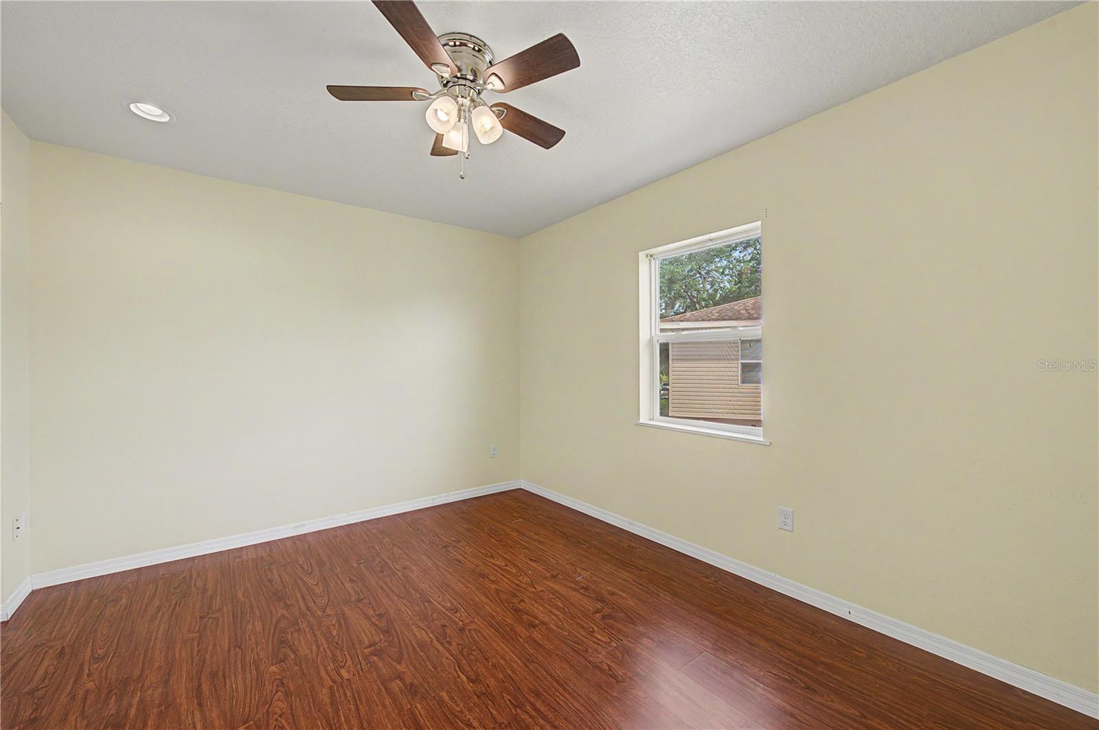 2106 PINE CHACE CT
