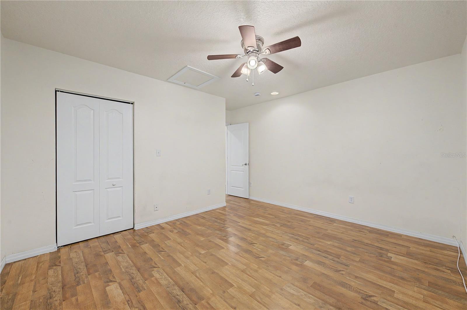 2106 PINE CHACE CT