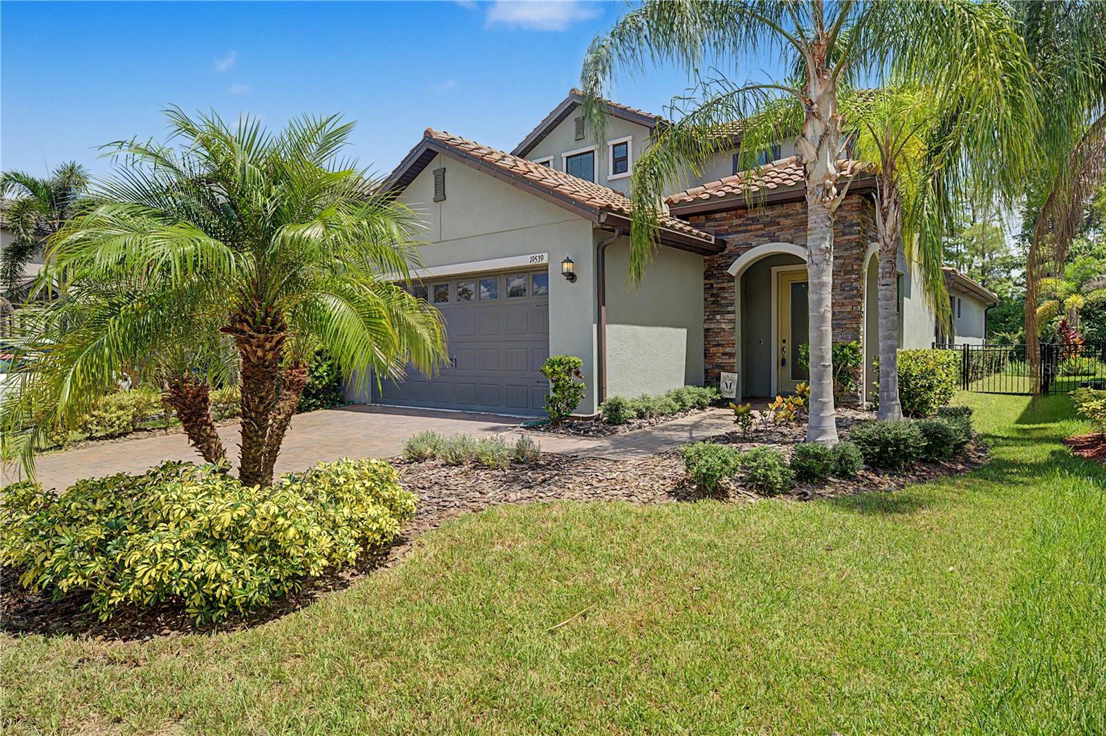19539 ROSEATE DR