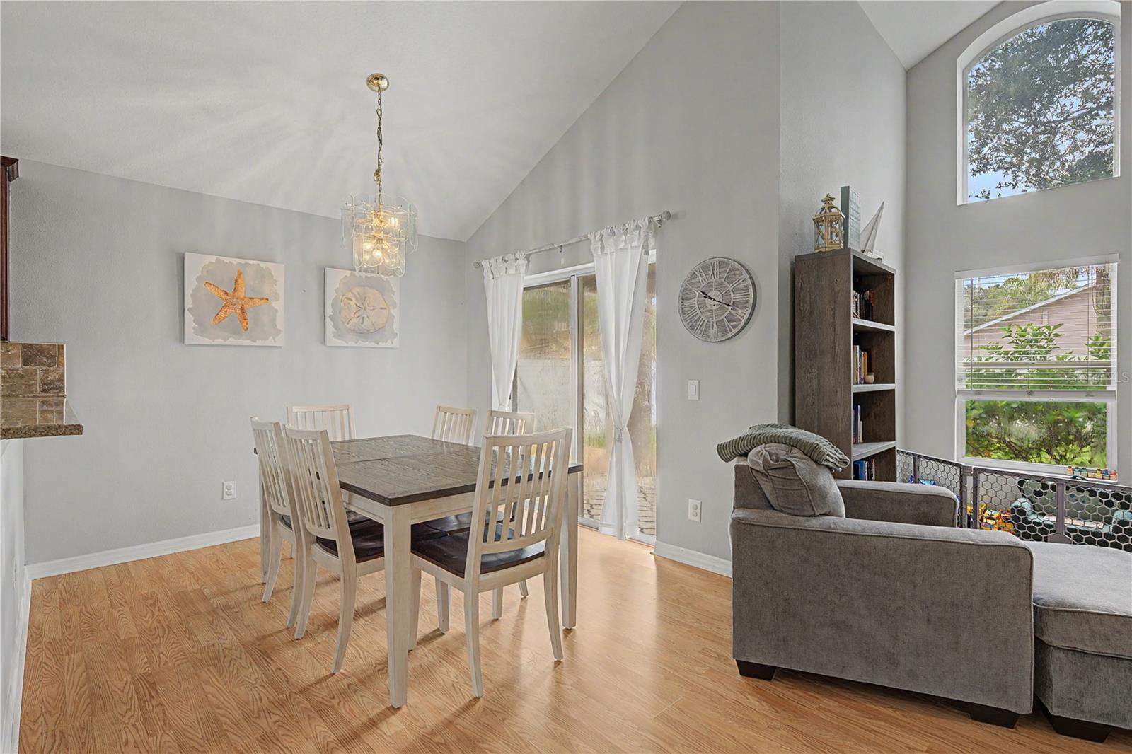 3908 BRILEY LOOP
