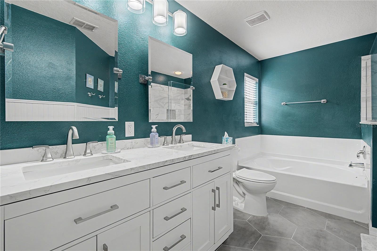 3908 BRILEY LOOP