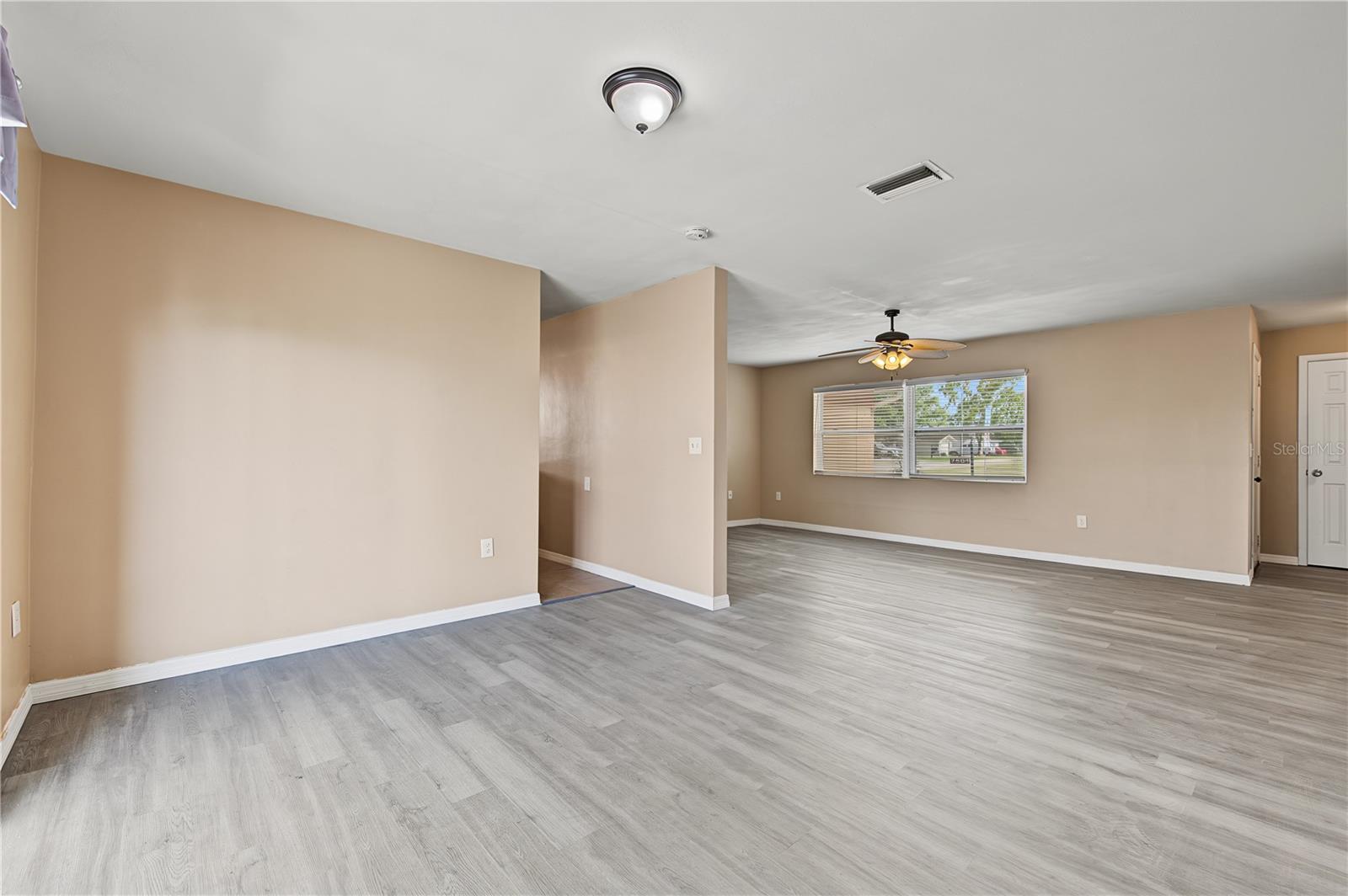 7501 FOXBLOOM DR