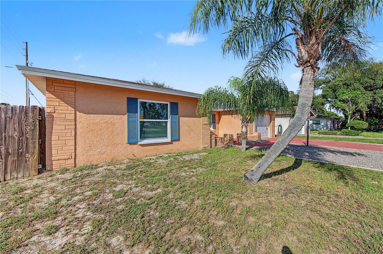 7501 FOXBLOOM DR