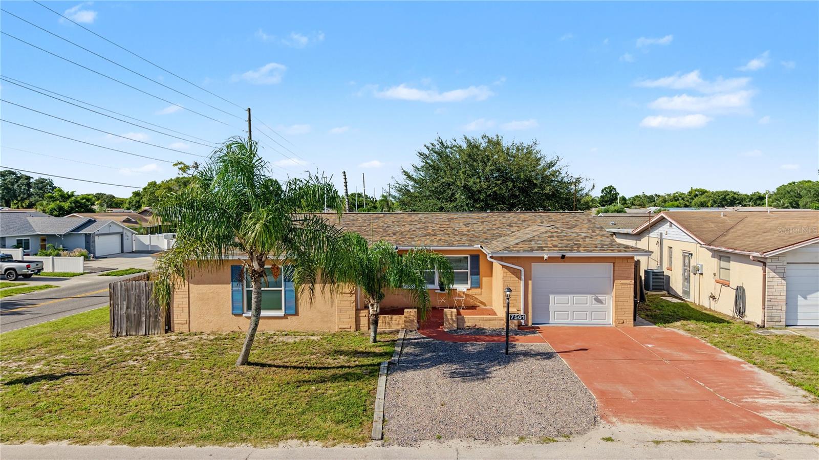 7501 FOXBLOOM DR