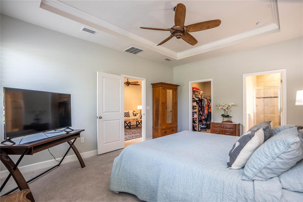 10395 HERON HIDEAWAY LOOP
