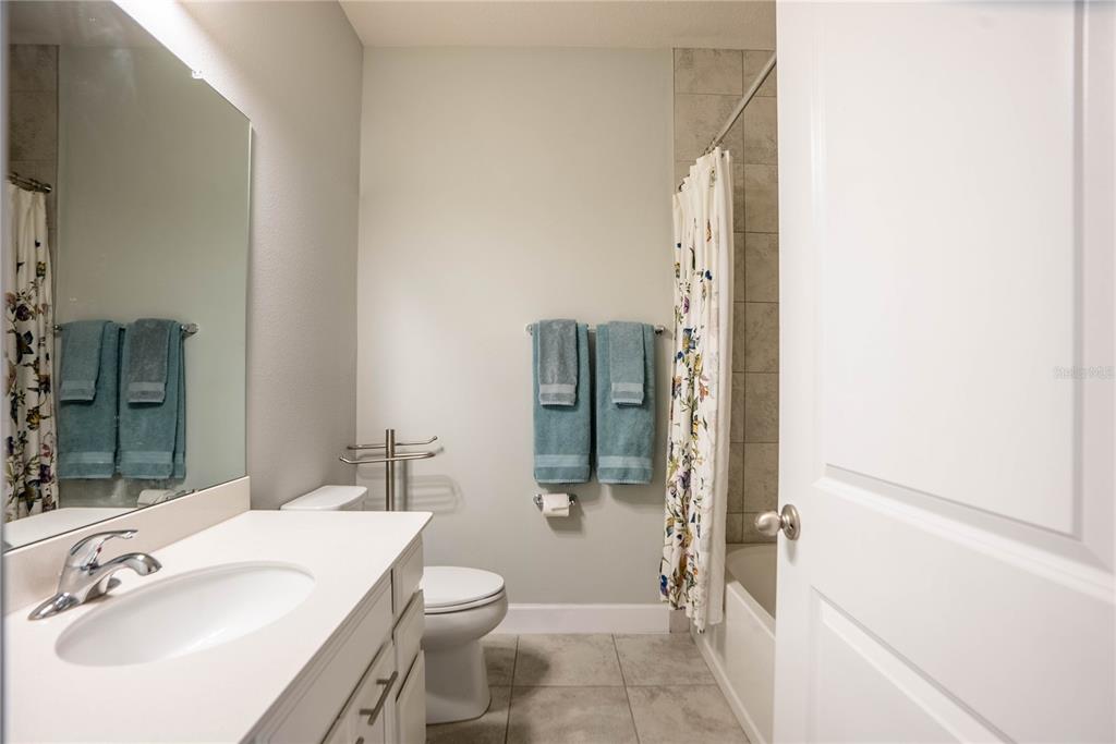 10395 HERON HIDEAWAY LOOP