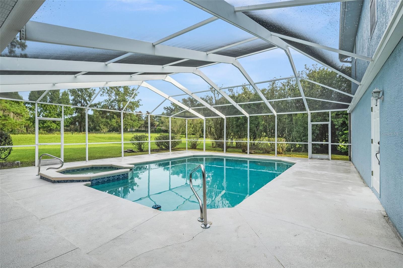18427 HANCOCK BLUFF RD