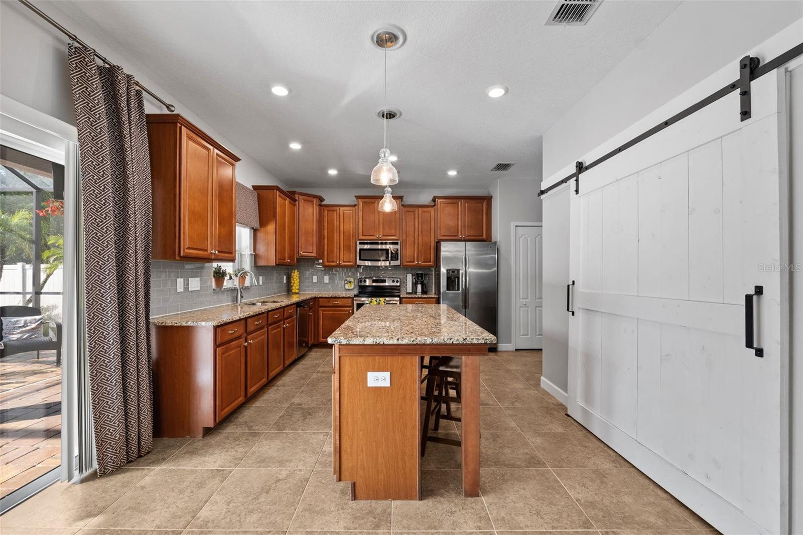 13812 CREST LAKE DR