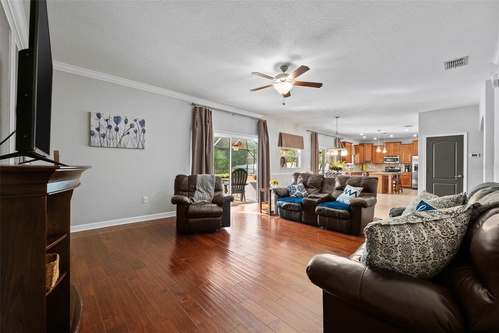 13812 CREST LAKE DR