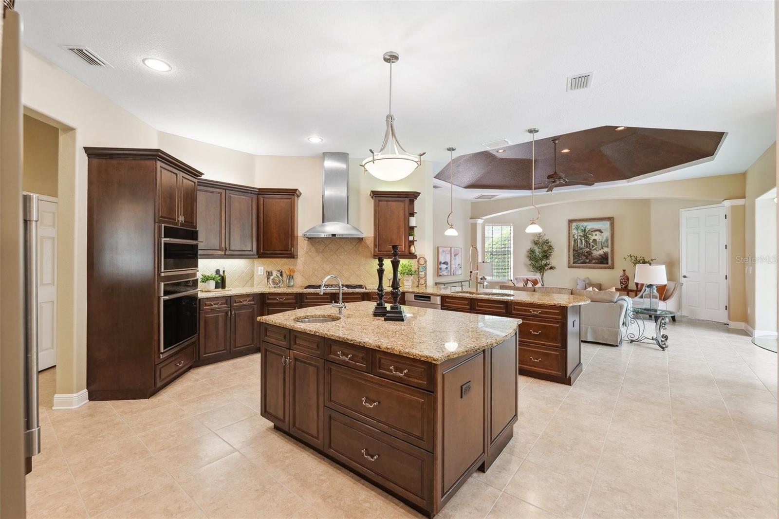 20200 LACE CASCADE RD