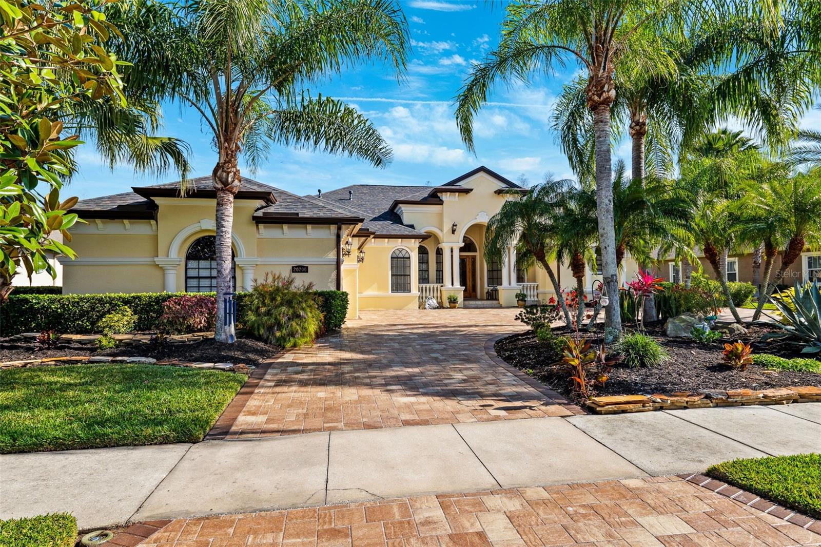 20200 LACE CASCADE RD