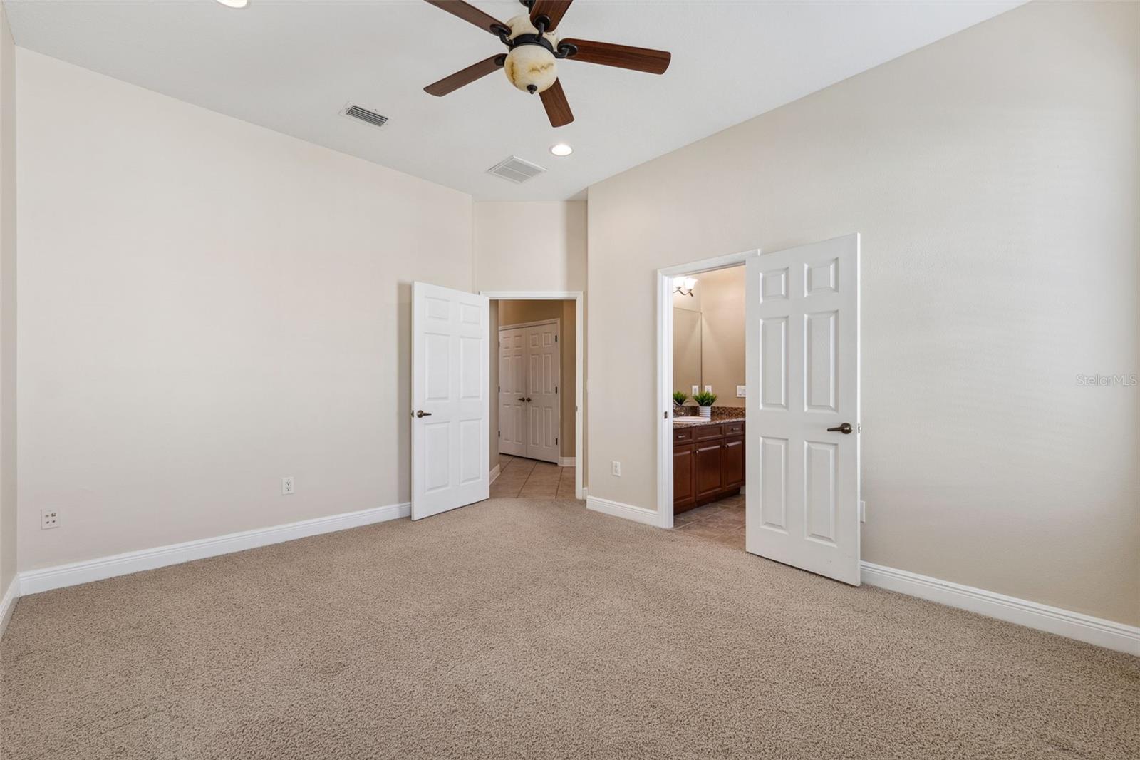 20200 LACE CASCADE RD