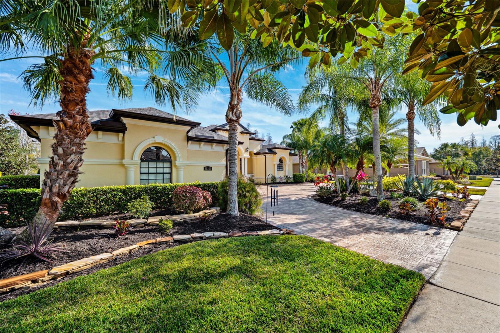 20200 LACE CASCADE RD