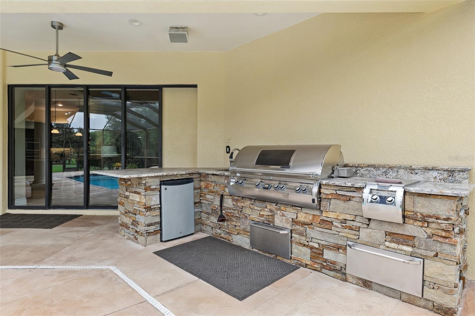 20200 LACE CASCADE RD