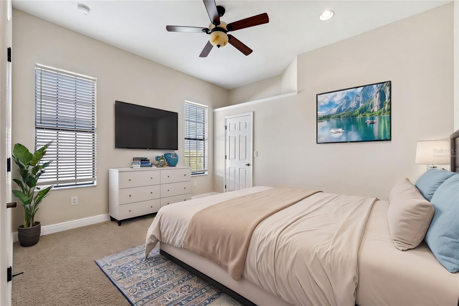 20200 LACE CASCADE RD