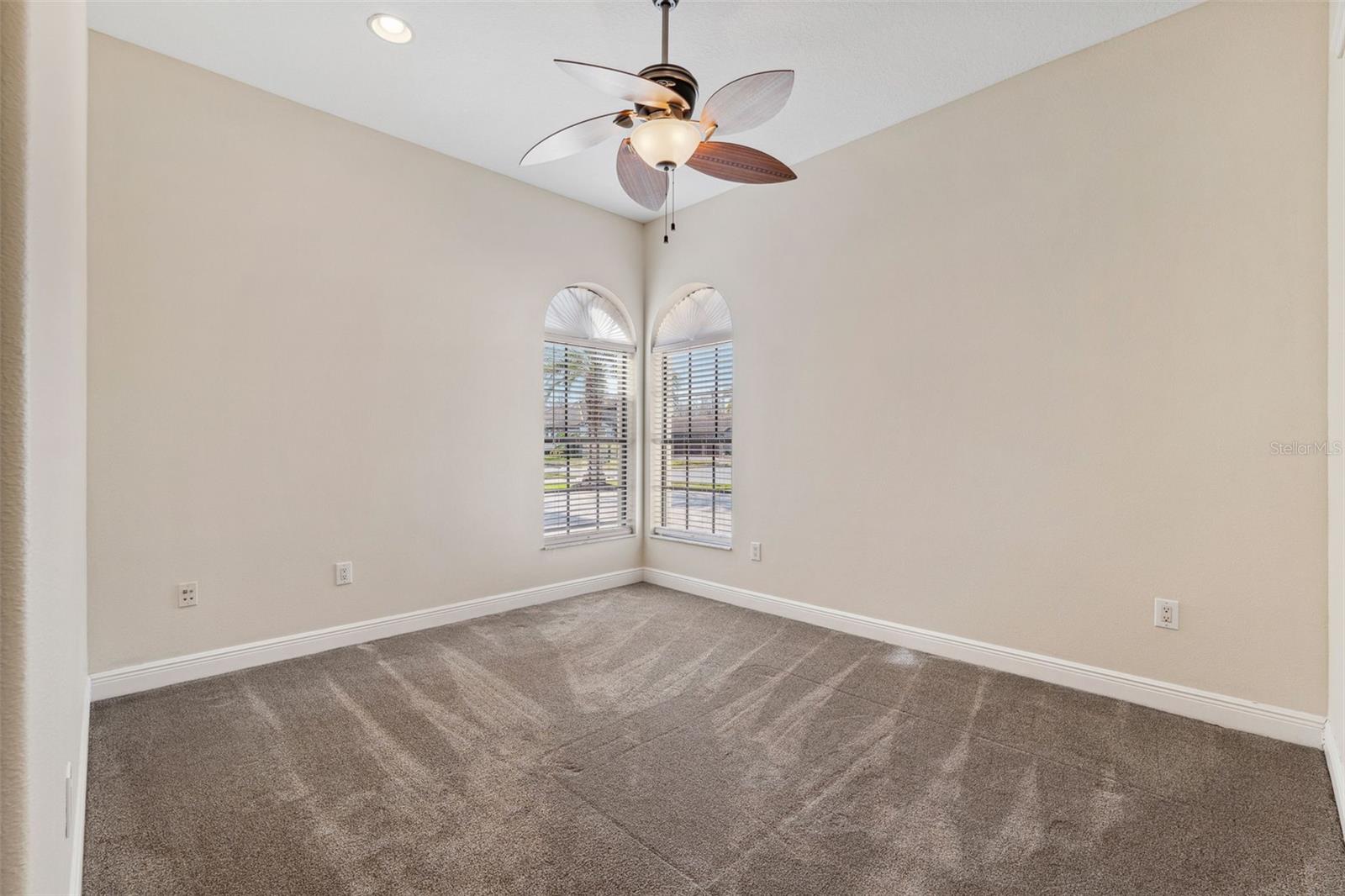 20200 LACE CASCADE RD