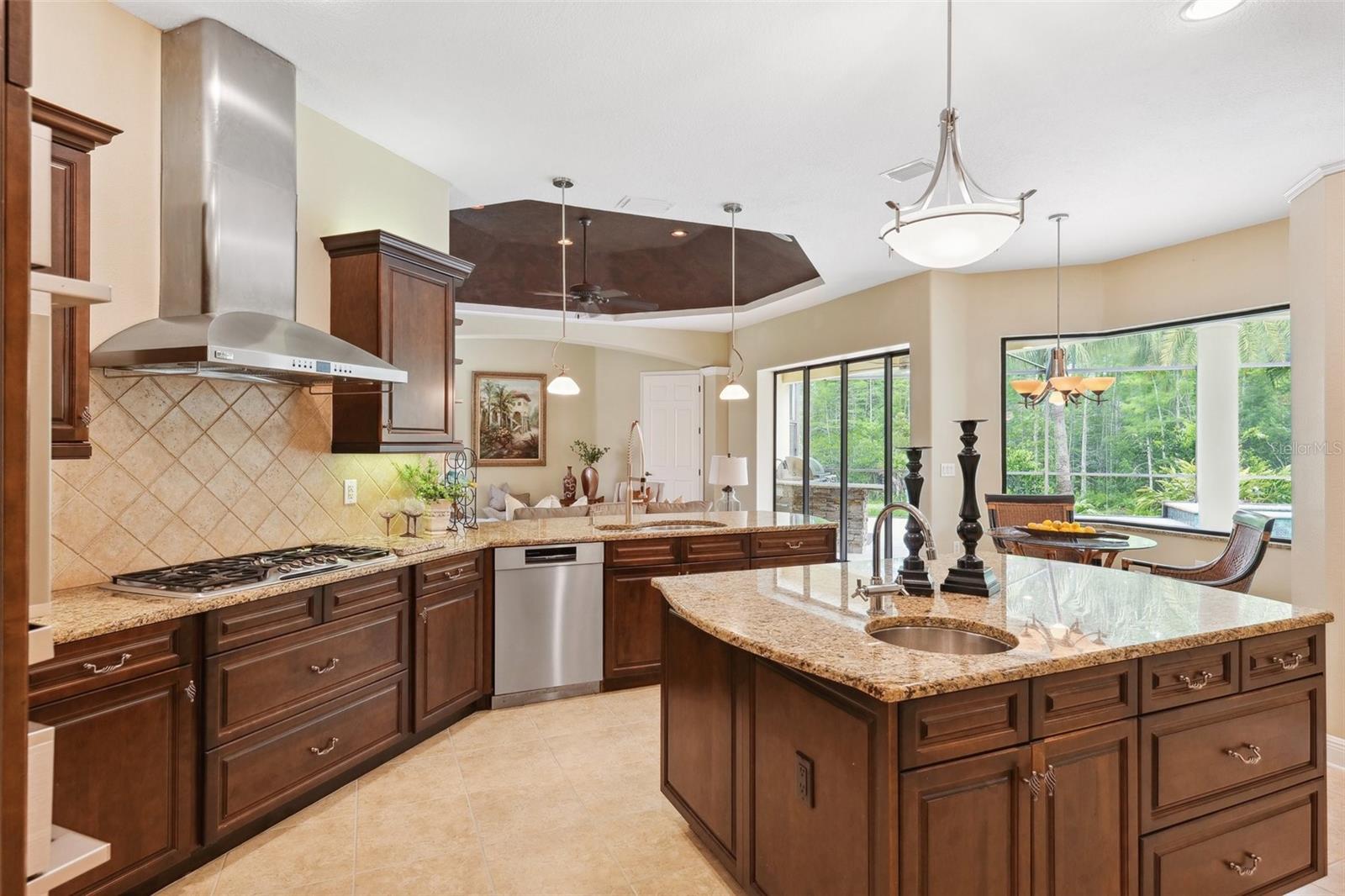 20200 LACE CASCADE RD