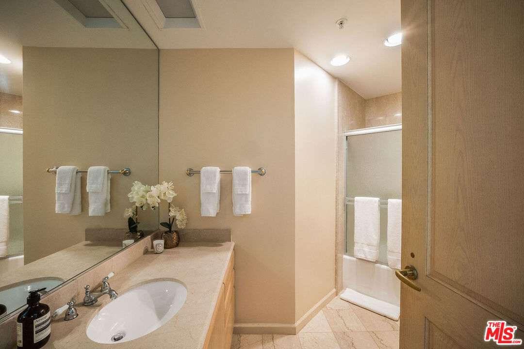 10490 Wilshire Blvd Unit: 1405