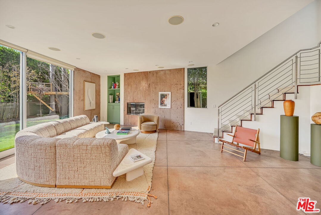 2324 Boone Ave