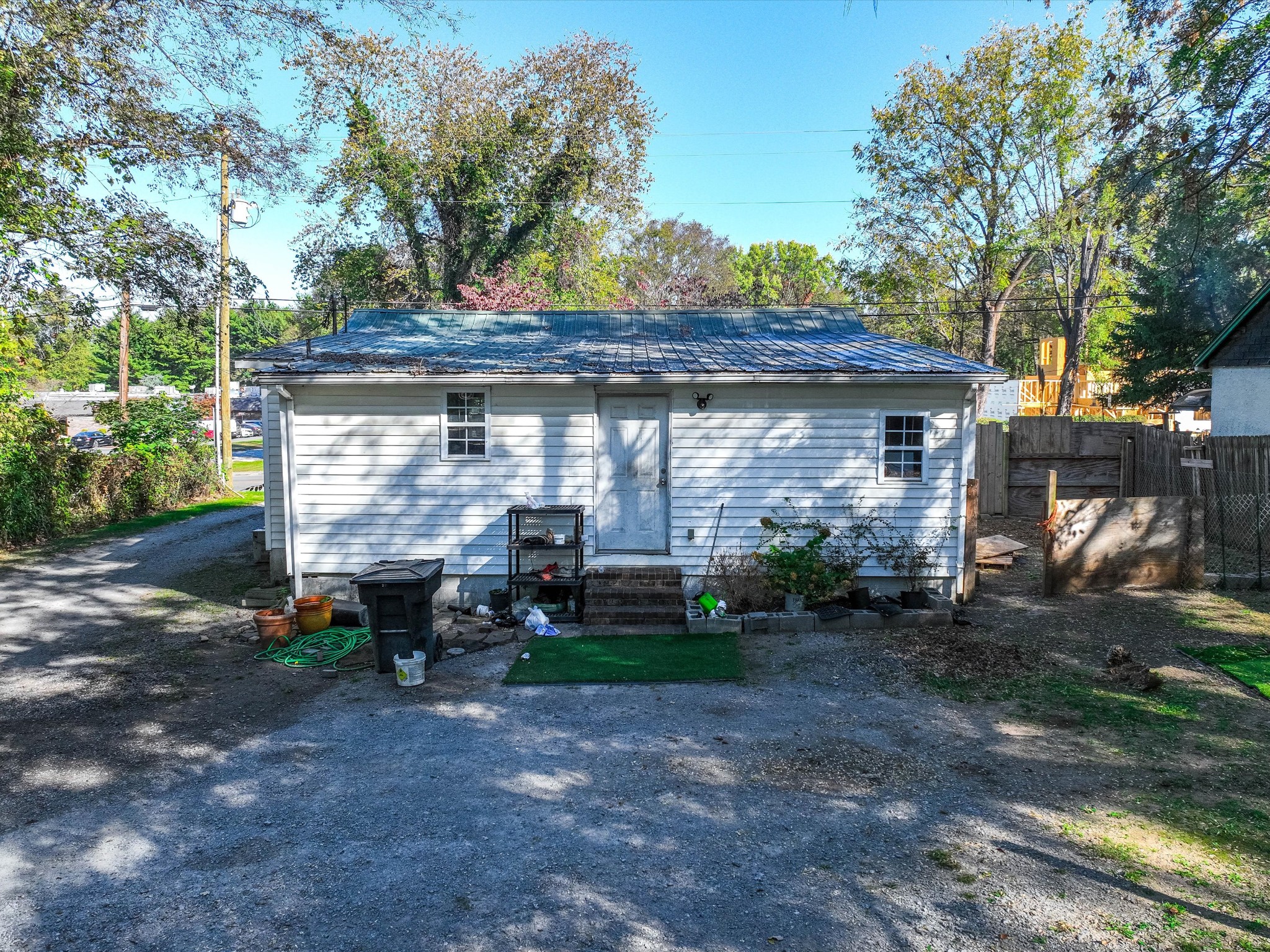 215 Fairground St