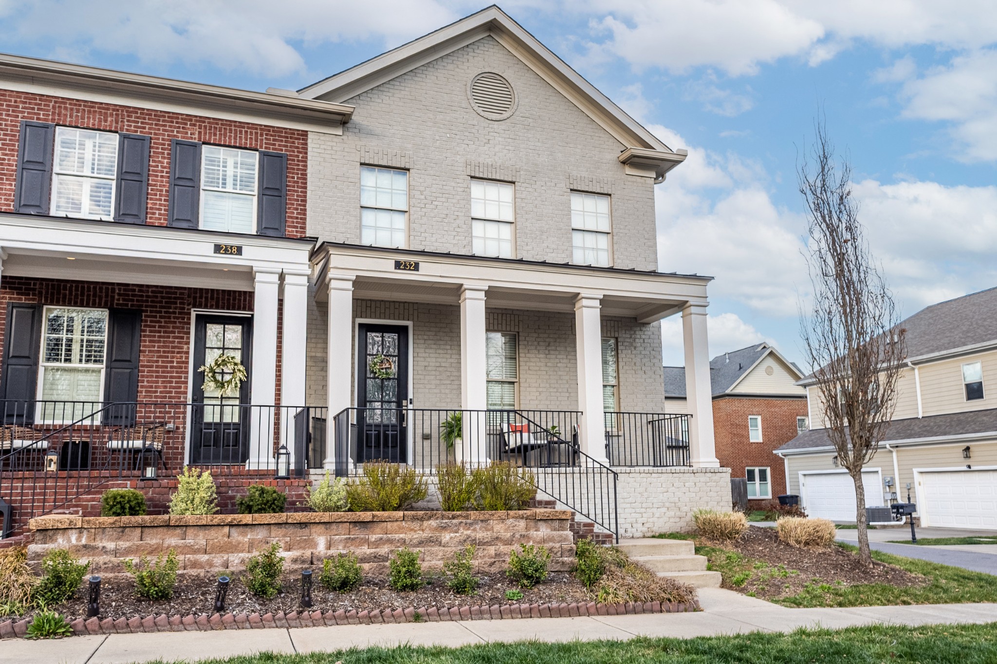 232 Gateway Ct