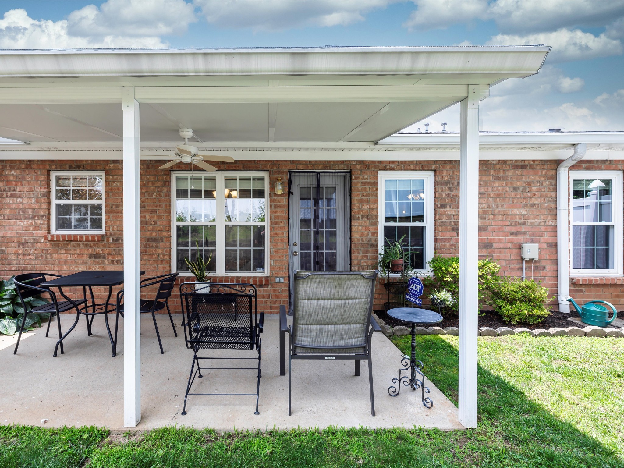 101 Alton Park Ln