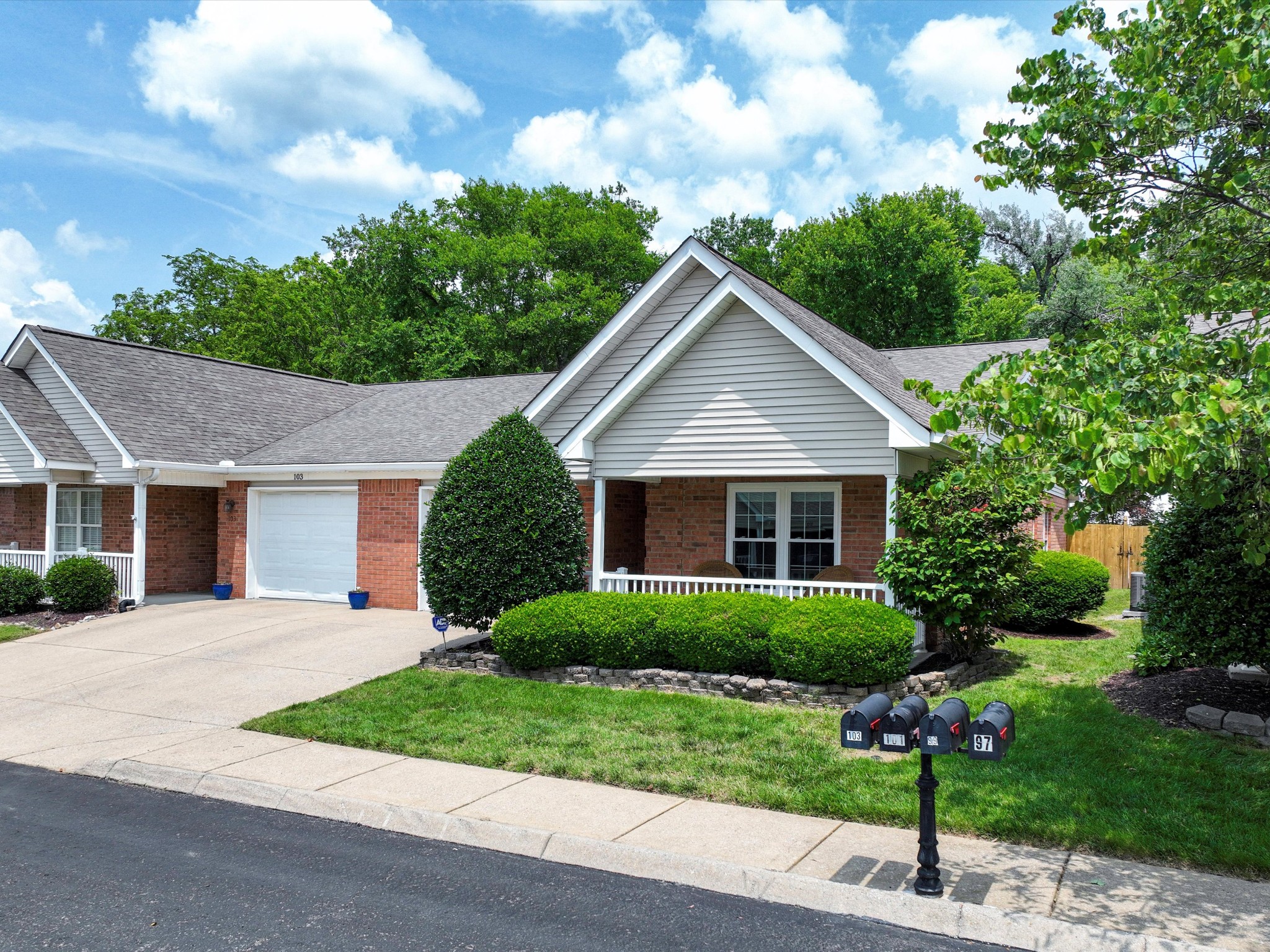 101 Alton Park Ln