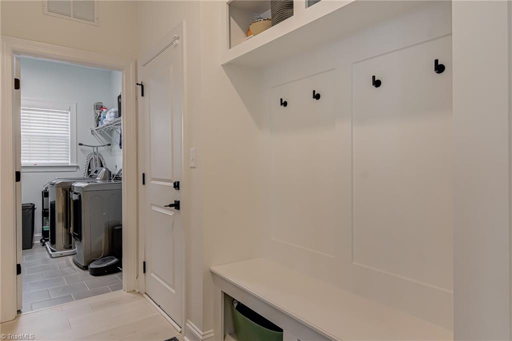 2707 Cottage Hill Lane, Winston-Salem