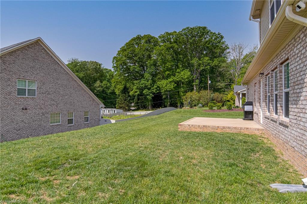 2707 Cottage Hill Lane, Winston-Salem