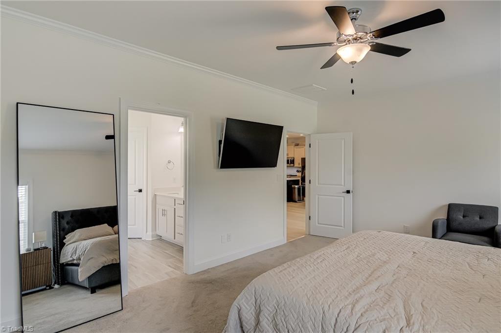 2707 Cottage Hill Lane, Winston-Salem